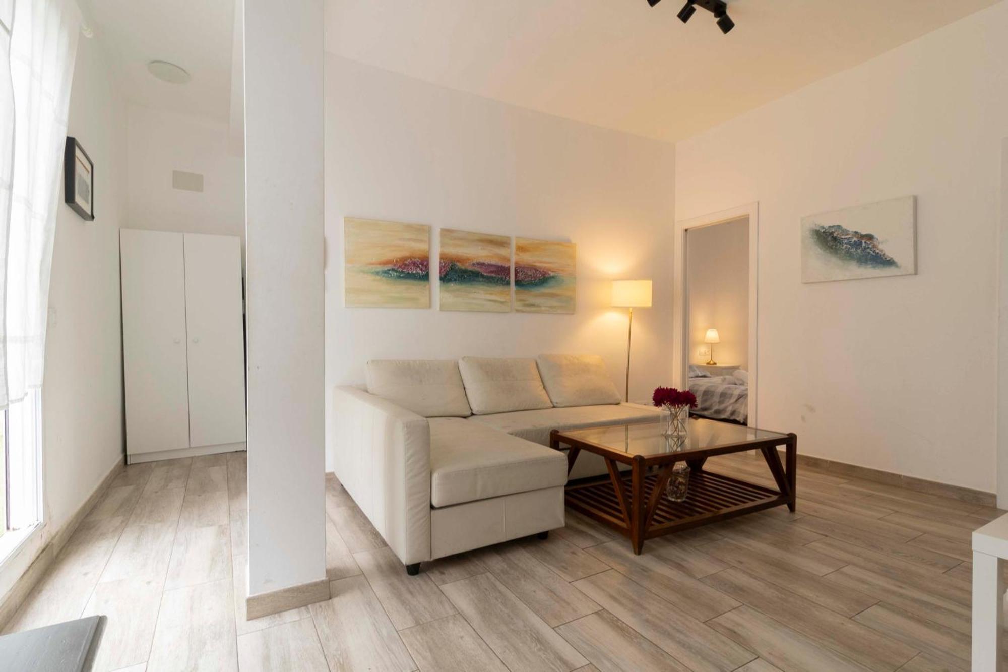 Apartamentos Los Remedios Sevilla Exterior foto